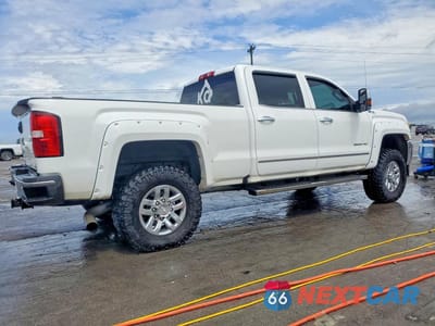 Trzecie zdjęcie samochodu z tyłu: 2016 GMC SIERRA K3500 SLT VIN:1GT42XC89GF257557 - miniatura
