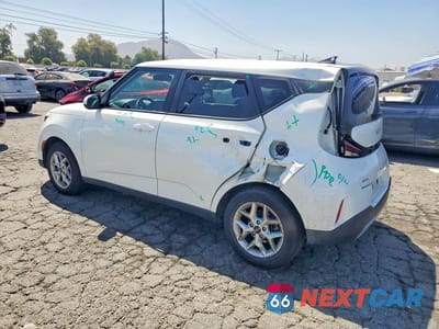 Drugie zdjęcie samochodu z przodu: 2023 KIA SOUL LX VIN:KNDJ23AU1P7888812 - miniatura