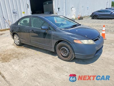 Czwarte zdjęcie samochodu z boku: 2008 HONDA CIVIC LX VIN:2HGFA16598H335671 - miniatura