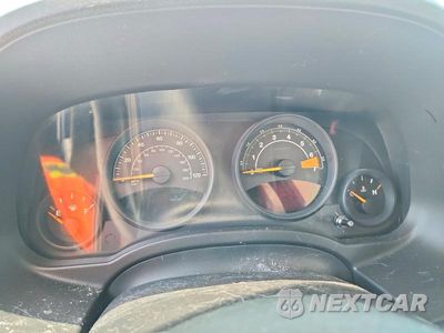 Zdjęcie 9 z 13 samochodu: 2014 JEEP PATRIOT LATITUDE VIN:1C4NJPFA9ED821710 - miniatura