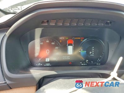 Zdjęcie 9 z 13 samochodu: 2017 VOLVO XC90 T8 VIN:YV4BC0PL4H1114263 - miniatura