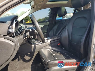 Zdjęcie 13 z 24 samochodu: 2015 MERCEDES-BENZ C 300 4MATIC VIN:55SWF4KB8FU022299 - miniatura