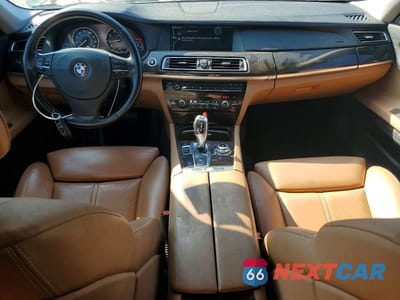 Zdjęcie 8 z 12 samochodu: 2010 BMW 750 I VIN:WBAKA8C55ACY35827 - miniatura