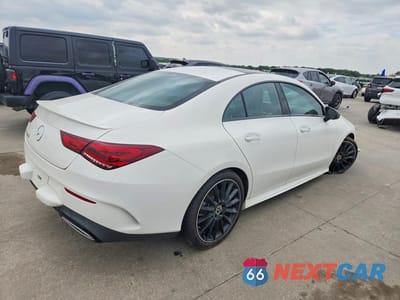 Trzecie zdjęcie samochodu z tyłu: 2021 MERCEDES-BENZ CLA 250 VIN:W1K5J4GB4MN153805 - miniatura