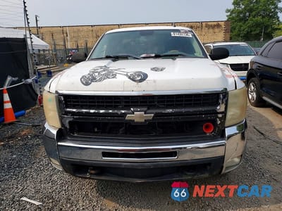 Piąte zdjęcie samochodu w środku: 2007 CHEVROLET SILVERADO C2500 HEAVY DUTY VIN:1GCHC29K67E572262 - miniatura