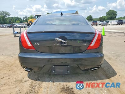 Zdjęcie 6 z 12 samochodu: 2016 JAGUAR XJ VIN:SAJWA1C75G8V91333 - miniatura