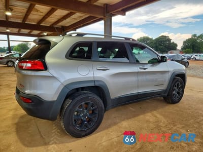 Trzecie zdjęcie samochodu z tyłu: 2015 JEEP CHEROKEE TRAILHAWK VIN:1C4PJMBS3FW680872 - miniatura