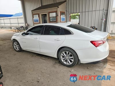 Drugie zdjęcie samochodu z przodu: 2019 CHEVROLET MALIBU LT VIN:1G1ZD5ST1KF174376 - miniatura