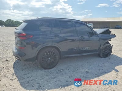 Trzecie zdjęcie samochodu z tyłu: 2026 BMW X5 XDRIVE40I VIN:5UX23EU09T9450879 - miniatura