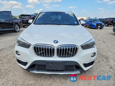 Piąte zdjęcie samochodu w środku: 2018 BMW X1 SDRIVE28I VIN:WBXHU7C32J5H45915 - miniatura