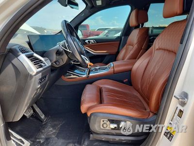 Zdjęcie 7 z 14 samochodu: 2024 BMW X7 XDRIVE40I VIN:5UX23EM0XR9S52918 - miniatura