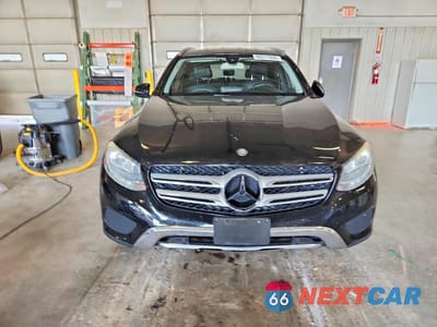 Piąte zdjęcie samochodu w środku: 2016 MERCEDES-BENZ GLC 300 4MATIC VIN:WDC0G4KB5GF098381 - miniatura