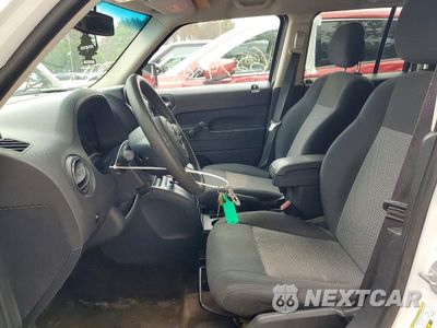 Zdjęcie 7 z 13 samochodu: 2015 JEEP PATRIOT SPORT VIN:1C4NJRBBXFD408609 - miniatura