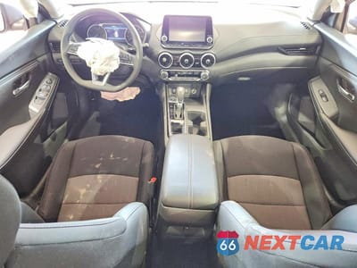 Zdjęcie 8 z 12 samochodu: 2025 NISSAN SENTRA SV VIN:3N1AB8CV7SY378350 - miniatura
