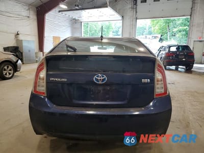 Zdjęcie 6 z 12 samochodu: 2014 TOYOTA PRIUS TWO VIN:JTDKN3DU7E1803219 - miniatura