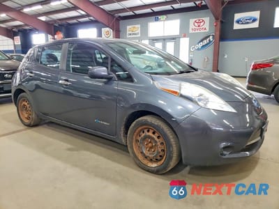 Czwarte zdjęcie samochodu z boku: 2013 NISSAN LEAF S VIN:1N4AZ0CP6DC418642 - miniatura