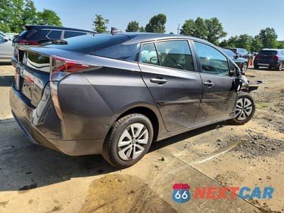 Trzecie zdjęcie samochodu z tyłu: 2018 TOYOTA PRIUS FOUR VIN:JTDKARFU6J3056044 - miniatura
