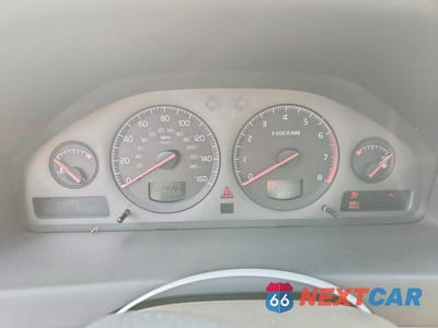 Zdjęcie 9 z 13 samochodu: 2002 VOLVO V70 VIN:YV1SW61R921261464 - miniatura