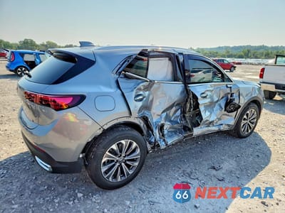Trzecie zdjęcie samochodu z tyłu: 2025 BUICK ENVISION PREFERRED VIN:LRBFZKE44SD028515 - miniatura