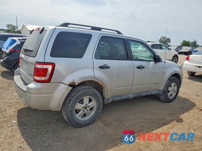 Trzecie zdjęcie samochodu z tyłu: 2008 FORD ESCAPE XLT VIN:1FMCU93138KB29064 - miniatura