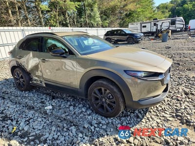 Czwarte zdjęcie samochodu z boku: 2025 MAZDA CX-30 CARBON TURBO VIN:3MVDMBXYXSM817892 - miniatura