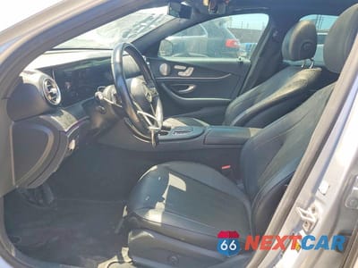 Zdjęcie 7 z 12 samochodu: 2022 MERCEDES-BENZ E 350 4MATIC VIN:W1KZF8EB5NB020387 - miniatura