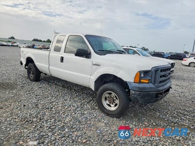 Czwarte zdjęcie samochodu z boku: 2006 FORD F250 SUPER DUTY VIN:1FTSX21566ED35592 - miniatura