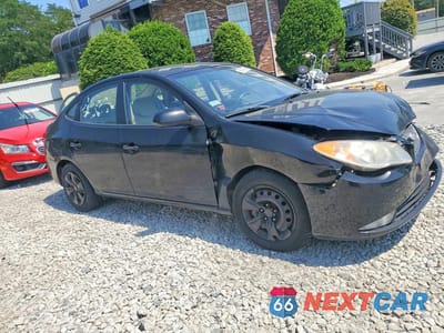 Czwarte zdjęcie samochodu z boku: 2009 HYUNDAI ELANTRA GLS VIN:KMHDU46D59U806151 - miniatura