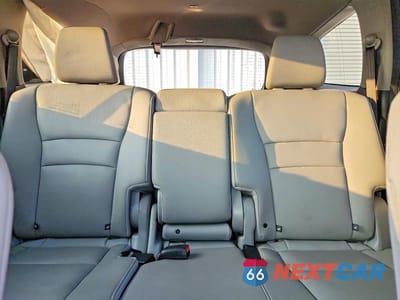 Zdjęcie 10 z 13 samochodu: 2017 HONDA PILOT TOURING VIN:5FNYF6H93HB024328 - miniatura
