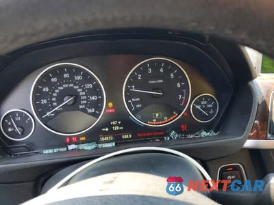 Zdjęcie 9 z 12 samochodu: 2015 BMW 328 XI SULEV VIN:WBA3B5G55FNS12620 - miniatura