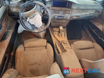 Zdjęcie 8 z 12 samochodu: 2009 BMW 335 I VIN:WBAWL73509P180244 - miniatura