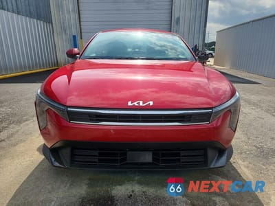 Piąte zdjęcie samochodu w środku: 2025 KIA K4 LXS VIN:3KPFT4DE4SE021054 - miniatura
