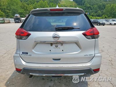 Zdjęcie 6 z 13 samochodu: 2017 NISSAN ROGUE SV VIN:5N1AT2MV0HC854716 - miniatura