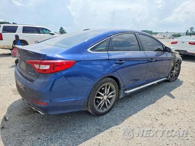 Trzecie zdjęcie samochodu z tyłu: 2017 HYUNDAI SONATA SPORT 2.0T VIN:5NPE34AB4HH509592 - miniatura