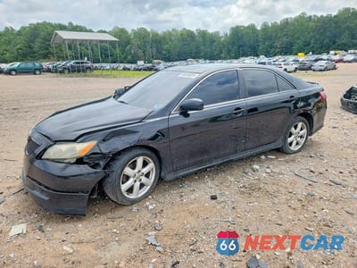 2007 TOYOTA CAMRY SE 4T1BE46K17U005698 - główne zdjęcie licytacji z USA - miniatura