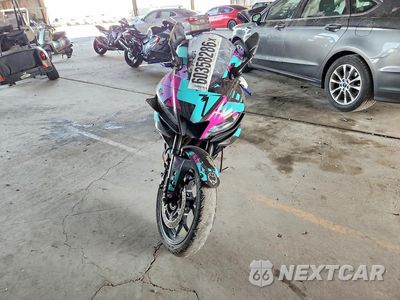 Drugie zdjęcie samochodu z przodu: 2023 YAMAHA YZFR3 A VIN:MH3RH18Y5PK010345 - miniatura