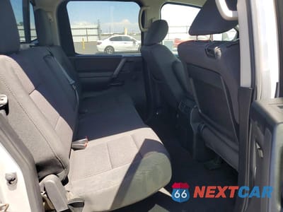 Zdjęcie 10 z 12 samochodu: 2013 NISSAN TITAN SV VIN:1N6AA0EC1DN306165 - miniatura