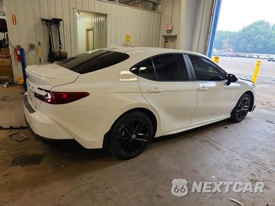 Trzecie zdjęcie samochodu z tyłu: 2026 TOYOTA CAMRY SE VIN:4T1DBADK1TU056759 - miniatura