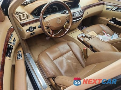 Zdjęcie 8 z 12 samochodu: 2008 MERCEDES-BENZ S 550 VIN:WDDNG71X28A196539 - miniatura