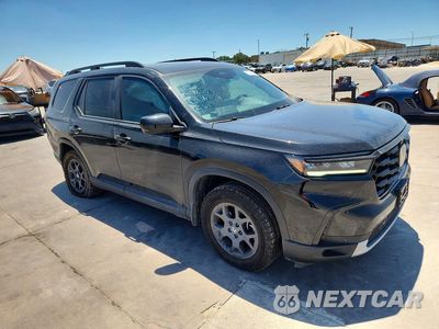 Czwarte zdjęcie samochodu z boku: 2025 HONDA PILOT TRAILSPORT VIN:5FNYG1H63SB149889 - miniatura