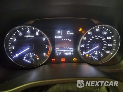 Zdjęcie 9 z 12 samochodu: 2017 HYUNDAI ELANTRA SE VIN:5NPD74LF9HH163815 - miniatura
