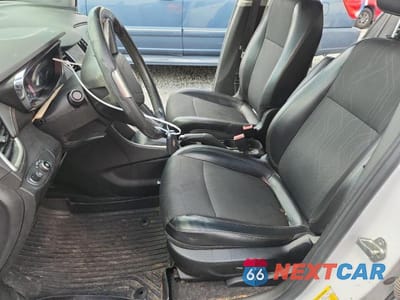 Zdjęcie 7 z 14 samochodu: 2019 CHEVROLET TRAX 1LT VIN:3GNCJLSB9KL219580 - miniatura