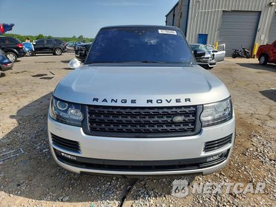 Piąte zdjęcie samochodu w środku: 2017 LAND ROVER RANGE ROVER HSE VIN:SALGS2FV3HA370610 - miniatura