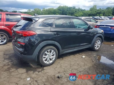 Trzecie zdjęcie samochodu z tyłu: 2019 HYUNDAI TUCSON SE VIN:KM8J2CA49KU857605 - miniatura