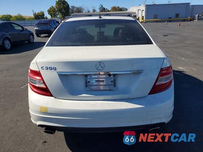 Zdjęcie 6 z 12 samochodu: 2010 MERCEDES-BENZ C 300 VIN:WDDGF5EB2AR087262 - miniatura
