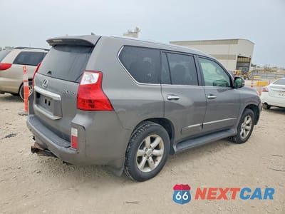Trzecie zdjęcie samochodu z tyłu: 2010 LEXUS GX 460 PREMIUM VIN:JTJJM7FX8A5007558 - miniatura