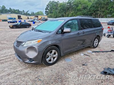 2016 TOYOTA SIENNA LE 5TDKK3DCXGS734127 - główne zdjęcie licytacji z USA - miniatura