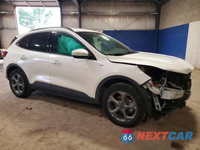 Czwarte zdjęcie samochodu z boku: 2025 FORD ESCAPE ST LINE SELECT VIN:1FMCU9NZ7SUA35994 - miniatura