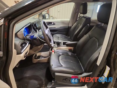 Zdjęcie 7 z 14 samochodu: 2023 CHRYSLER PACIFICA TOURING L VIN:2C4RC1BG5PR627310 - miniatura