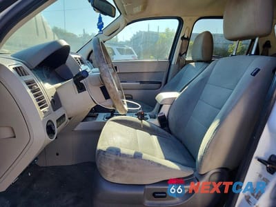 Zdjęcie 7 z 13 samochodu: 2012 FORD ESCAPE XLT VIN:1FMCU0D76CKB95051 - miniatura